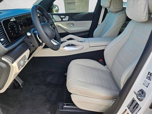New 2026 Mercedes-Benz GLS 580 4MATIC image 15