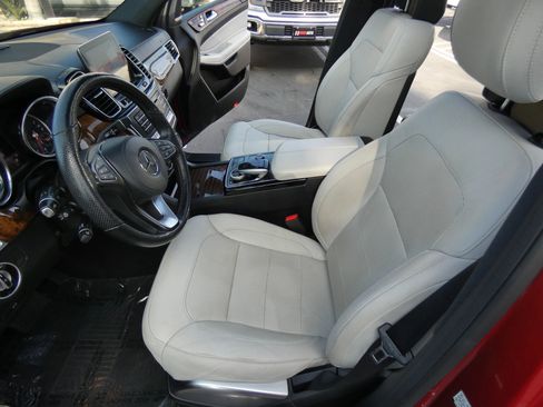 Used 2019 Mercedes-Benz GLS 550 4MATIC image 71