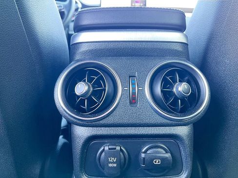 Used 2022 Kia Stinger GT1 RWD image 26