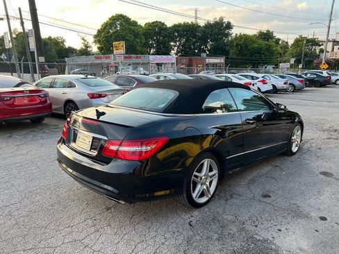 Used 2011 Mercedes-Benz E 550 Cabriolet image 5