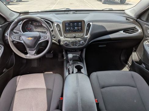 Used 2025 Chevrolet Malibu LT FWD image 26