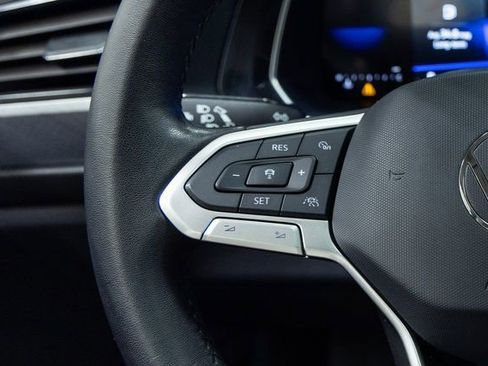 Used 2024 Volkswagen Jetta SE image 15