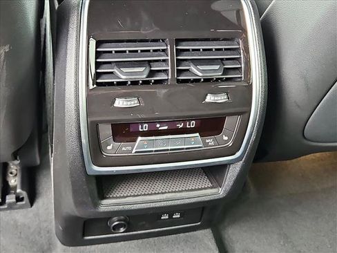Used 2026 BMW X5 xDrive50e w/ Climate Comfort Package AWD/4WD image 18