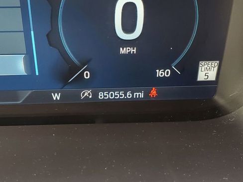 Used 2022 Ford Expedition Limited image 17