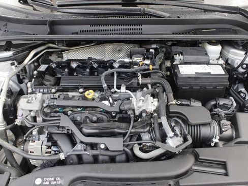 Used 2023 Toyota Corolla LE FWD image 28