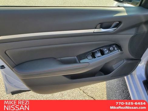 New 2025 Nissan Altima 2.5 SR w/ SR Premium Package image 11