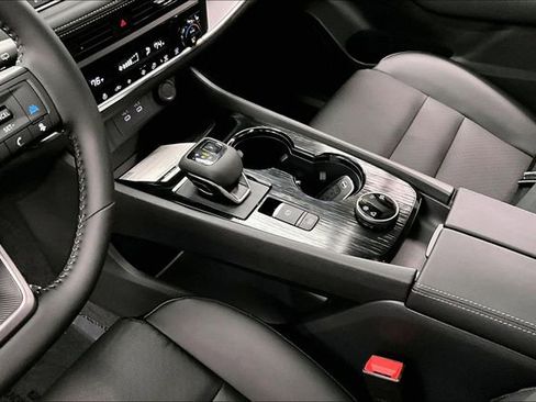 New 2026 Nissan Rogue Dark Armor image 9