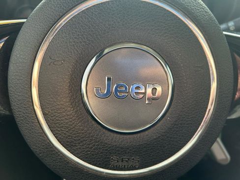 Used 2016 Jeep Wrangler Unlimited Sahara AWD/4WD image 20