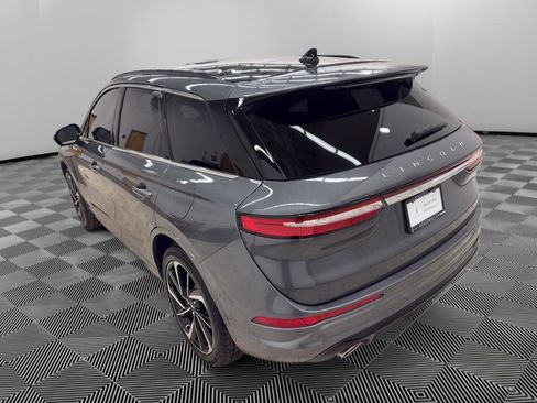 Used 2025 Lincoln Corsair Grand Touring w/ Equipment Group 301A image 5