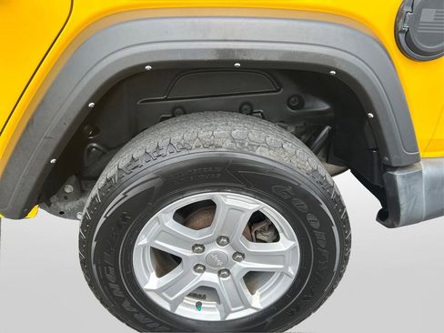 Certified 2019 Jeep Wrangler Unlimited Sport S image 13