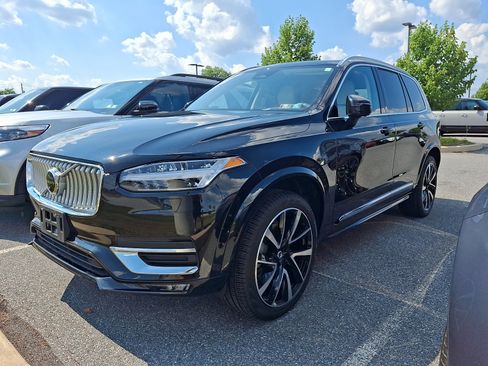 Used 2023 Volvo XC90 B6 Plus w/ Protection Package Premier AWD/4WD image 1
