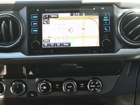 Used 2019 Toyota Tacoma TRD Sport w/ Technology Package AWD/4WD image 19