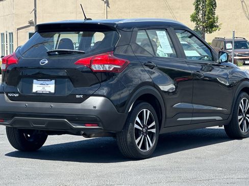 Used 2020 Nissan Kicks SR FWD image 4