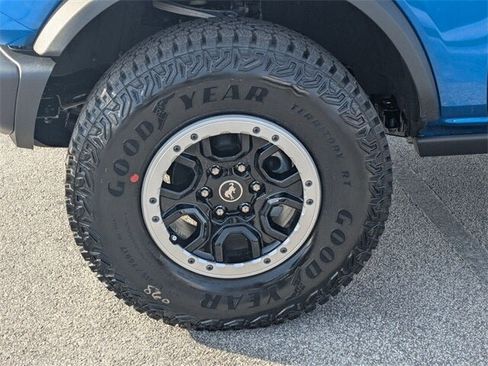 New 2025 Ford Bronco Big Bend w/ Black Diamond Package image 10