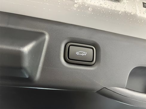 New 2025 Hyundai Ioniq 5 SEL image 24