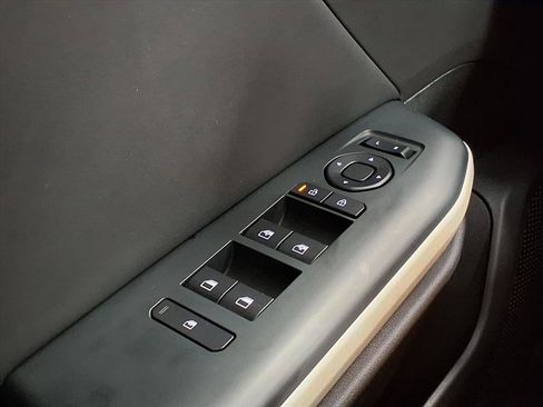 Used 2025 Kia K4 GT-Line Turbo image 31