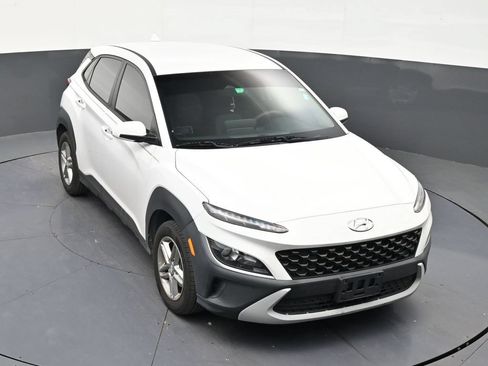 Used 2023 Hyundai Kona SE FWD image 17