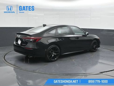 Used 2025 Honda Civic Sport image 2
