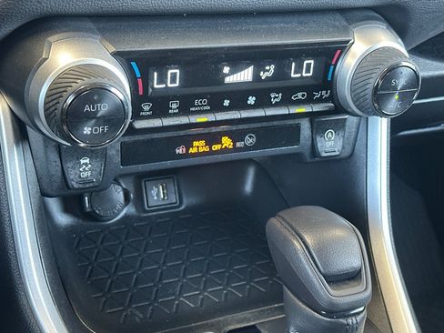 Certified 2023 Toyota RAV4 XLE FWD image 19