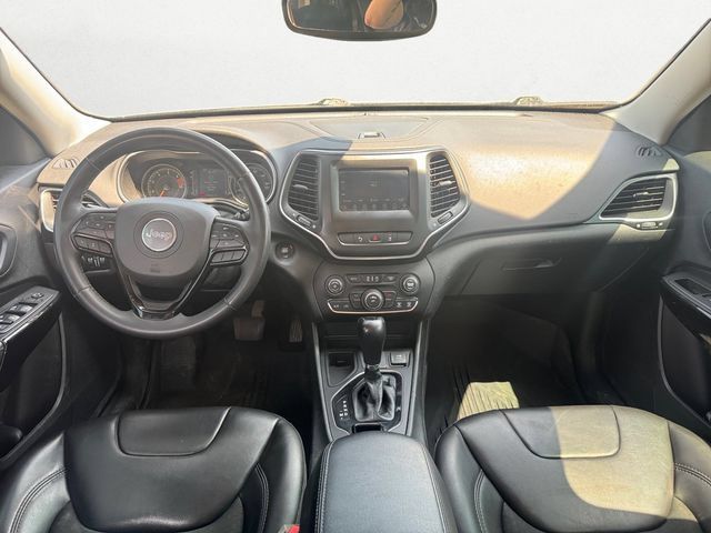 Used 2021 Jeep Cherokee Latitude Plus FWD image 11