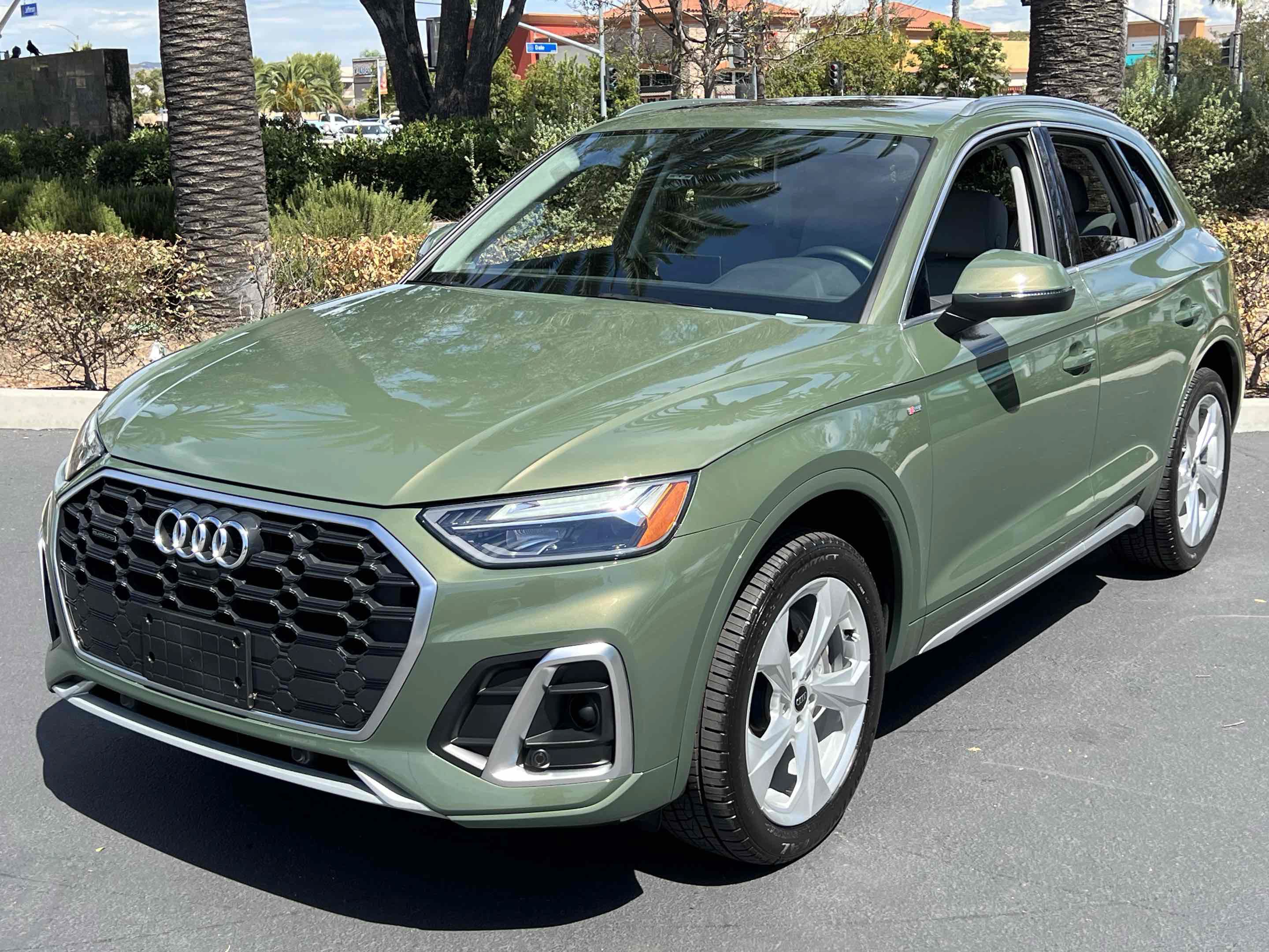 Used 2023 Audi Q5 2.0T Premium Plus w/ Premium Plus Package AWD/4WD image 23