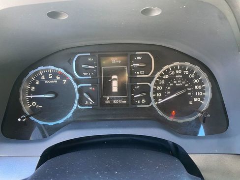 Used 2020 Toyota Tundra SR5 w/ TRD Off-Road Package image 17