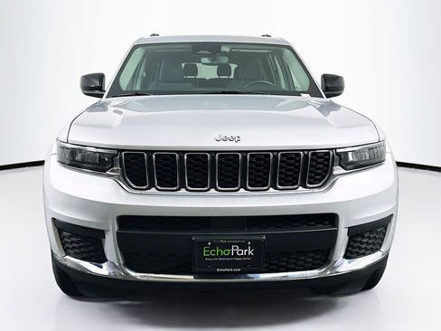 Used 2022 Jeep Grand Cherokee L Laredo w/ Luxury Tech Group I image 2