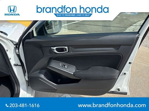 Used 2023 Honda Civic Sport image 8