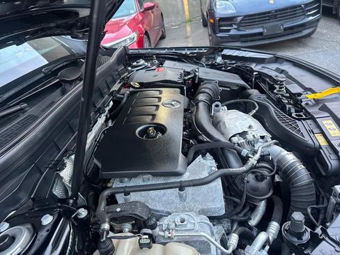 Used 2022 Mercedes-Benz GLB 250 4MATIC image 37