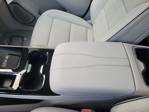 New 2026 Buick Enclave Avenir w/ Super Cruise Package FWD image 19