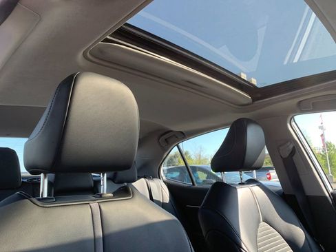 Used 2023 Toyota Camry SE w/ Convenience Package FWD image 19