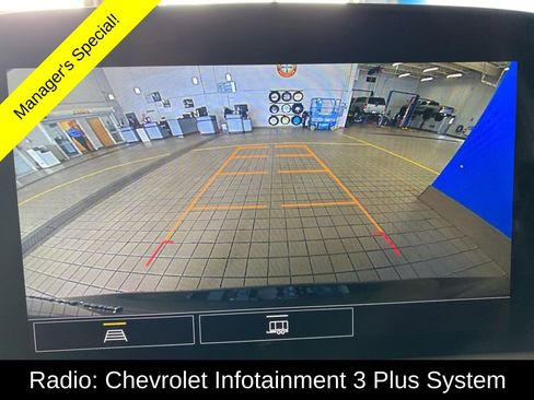 Used 2025 Chevrolet Blazer LT AWD/4WD image 3