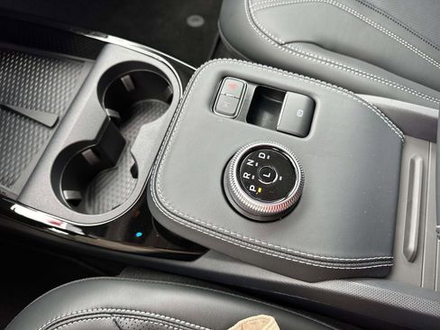 Used 2024 Ford Mustang Mach-E Premium image 28