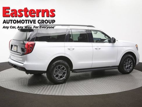 Used 2025 Ford Expedition Active AWD/4WD image 42