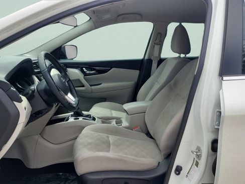Used 2021 Nissan Rogue Sport SV FWD image 9