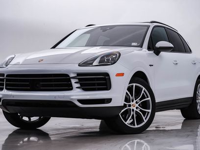 Certified 2023 Porsche Cayenne Platinum Edition