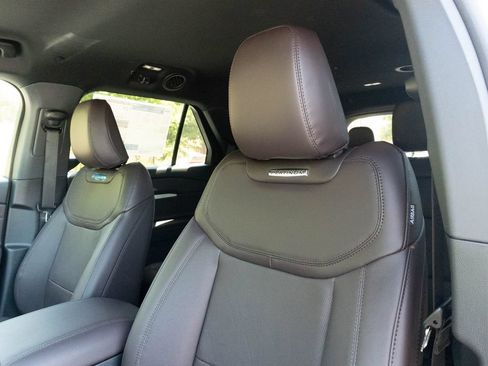 New 2026 Ford Explorer Platinum RWD image 20
