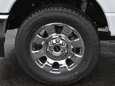 New 2026 Ford F250 Lariat w/ Lariat Ultimate Package image 9