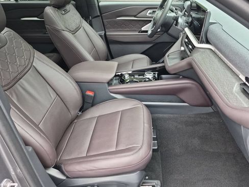 New 2026 Ford Explorer Platinum w/ LUX Leather Package AWD/4WD image 22
