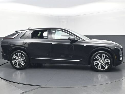 Used 2024 Cadillac Lyriq Tech w/ Driver Assist Package AWD/4WD image 47