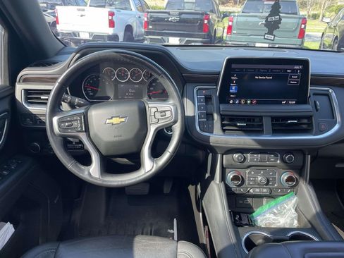 Used 2021 Chevrolet Tahoe LT w/ LT Signature Package image 11