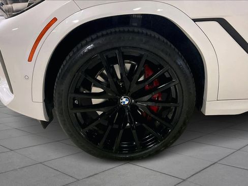 Used 2023 BMW X6 xDrive40i w/ M Sport Package image 10