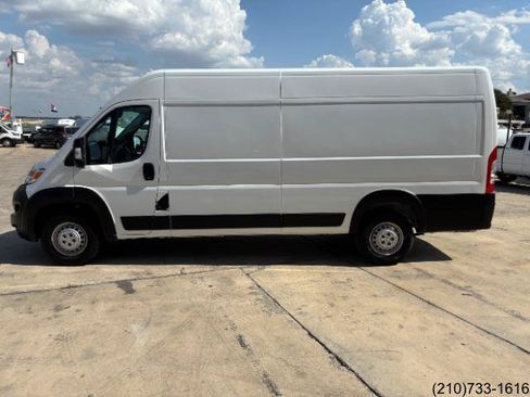 Used 2025 RAM ProMaster 3500 w/ Convenience Group FWD image 4