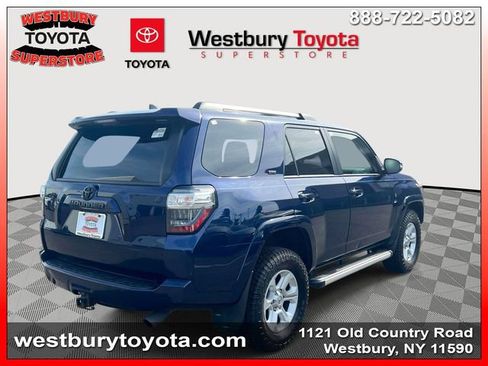 Used 2022 Toyota 4Runner SR5 Premium w/ Moonroof Package AWD/4WD image 7