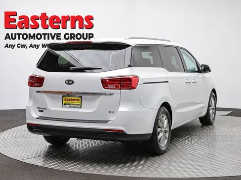 Used 2020 Kia Sedona EX FWD image 5