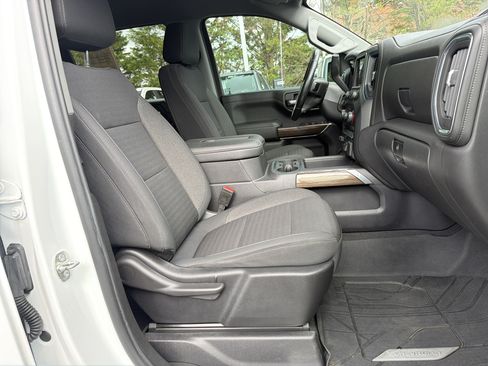 Used 2021 Chevrolet Silverado 1500 RST w/ Convenience Package II AWD/4WD image 34