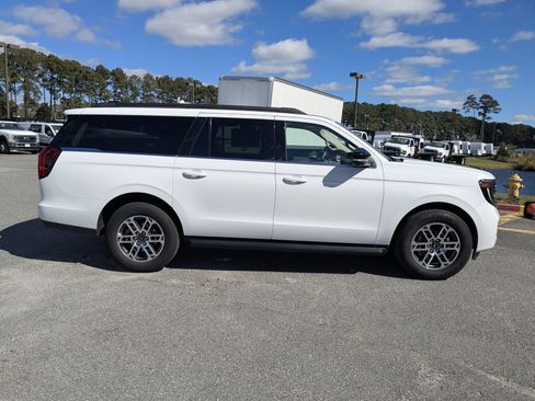 Certified 2025 Ford Expedition Max Active image 4