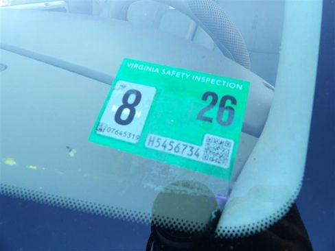 Used 2008 Lincoln Town Car Signature Limited image 23