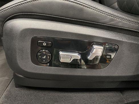 Used 2025 BMW X5 xDrive50e w/ M Sport Package AWD/4WD image 18