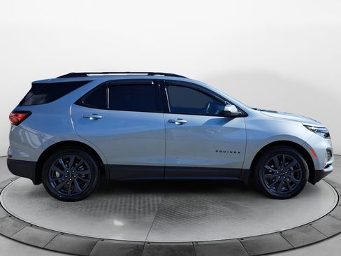 Used 2024 Chevrolet Equinox RS FWD image 8
